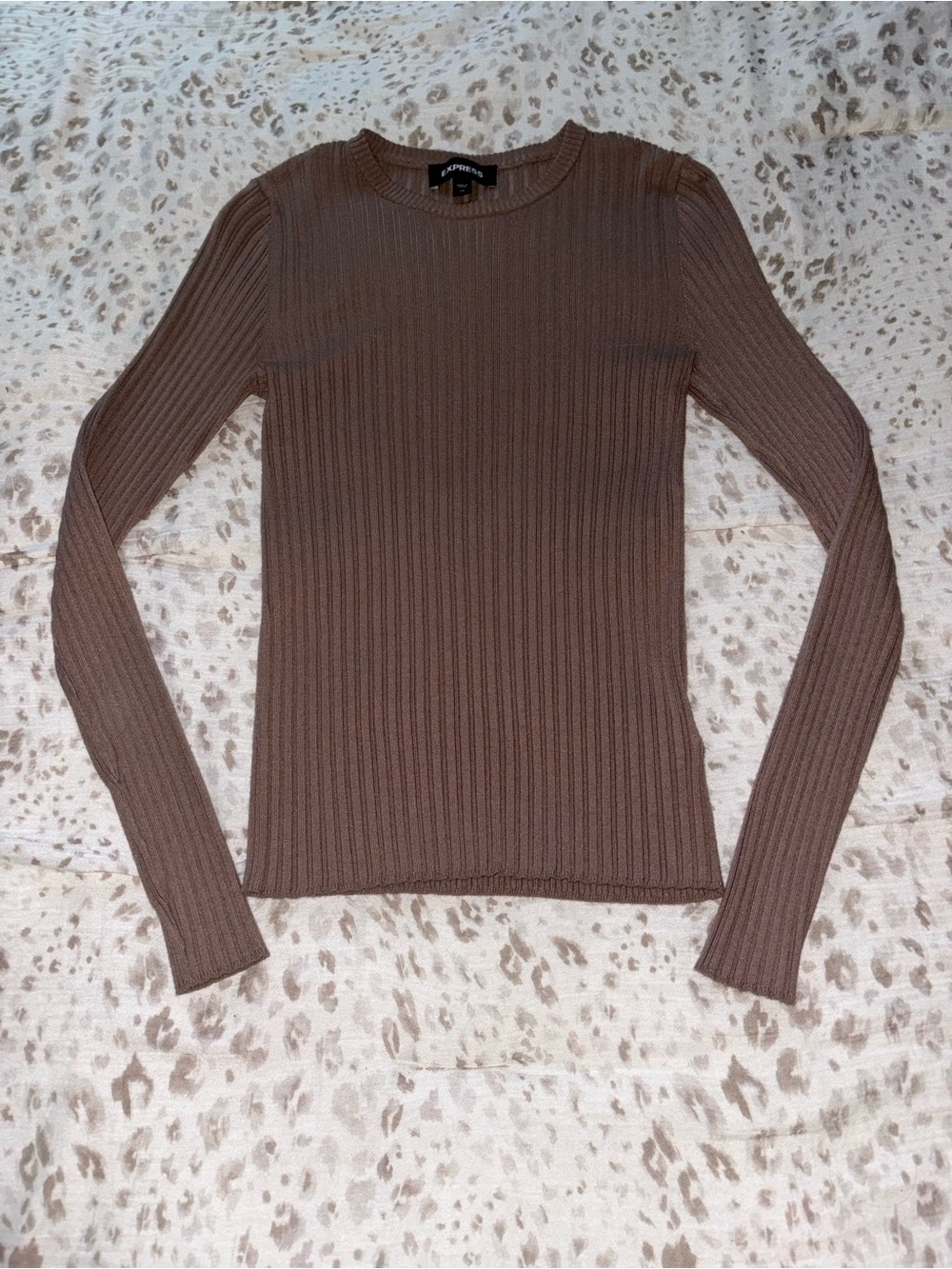 Express Slim Ribbed Crewneck Sweater in Taupe Brown